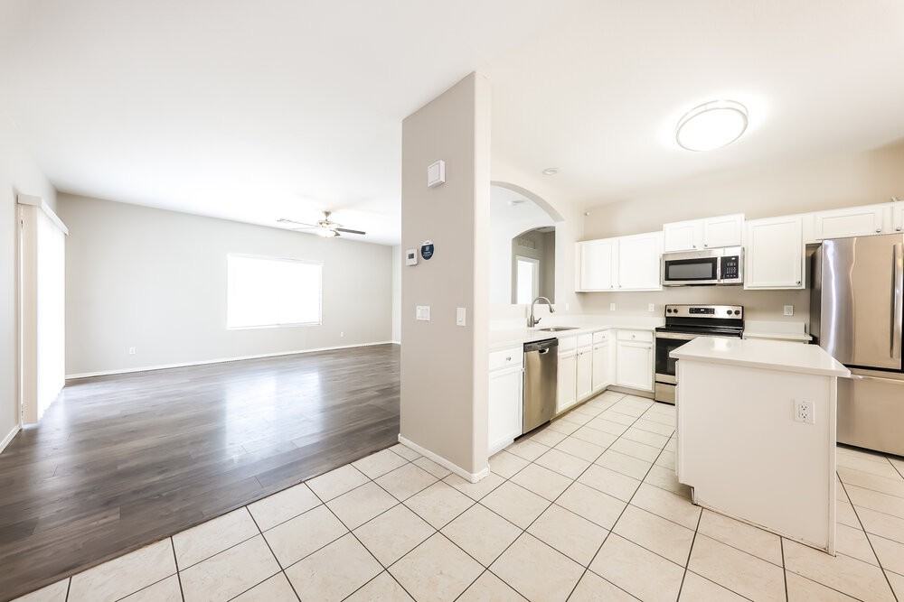 13275 N Primrose St - Photo 6 of 16