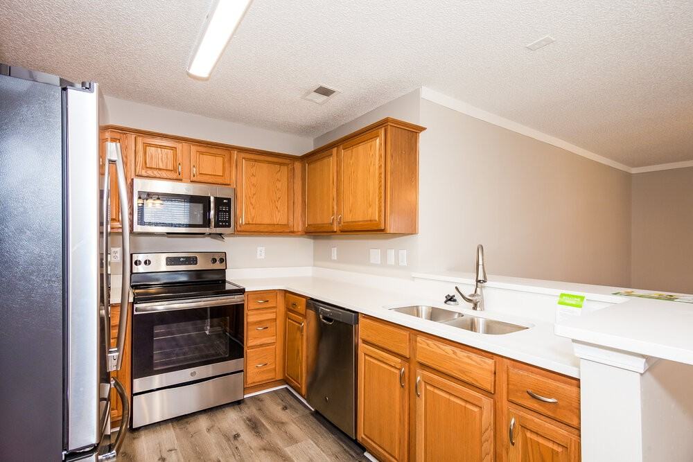 3037 Champion Ln Sw - Photo 7 of 14