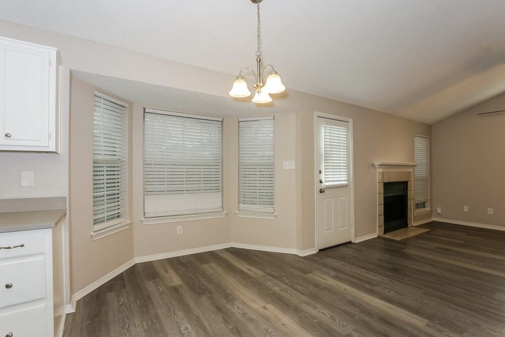 208 Chamblin Dr - Photo 6 of 17