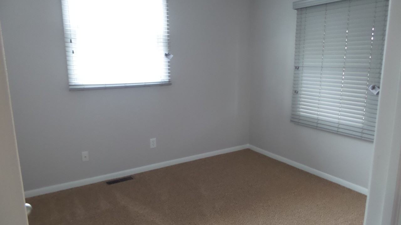 433 S Kimball St #1 - Photo 5 of 11