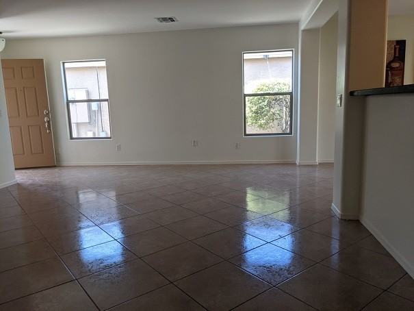 1242 W Roosevelt Ave #1 - Photo 3 of 15