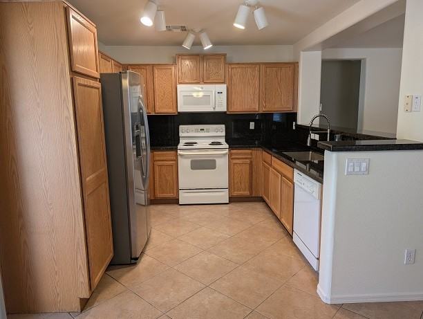 1242 W Roosevelt Ave #1 - Photo 5 of 15