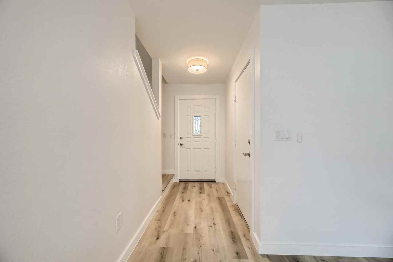 1721 Poppy Seed Ln #NA - Photo 3 of 27