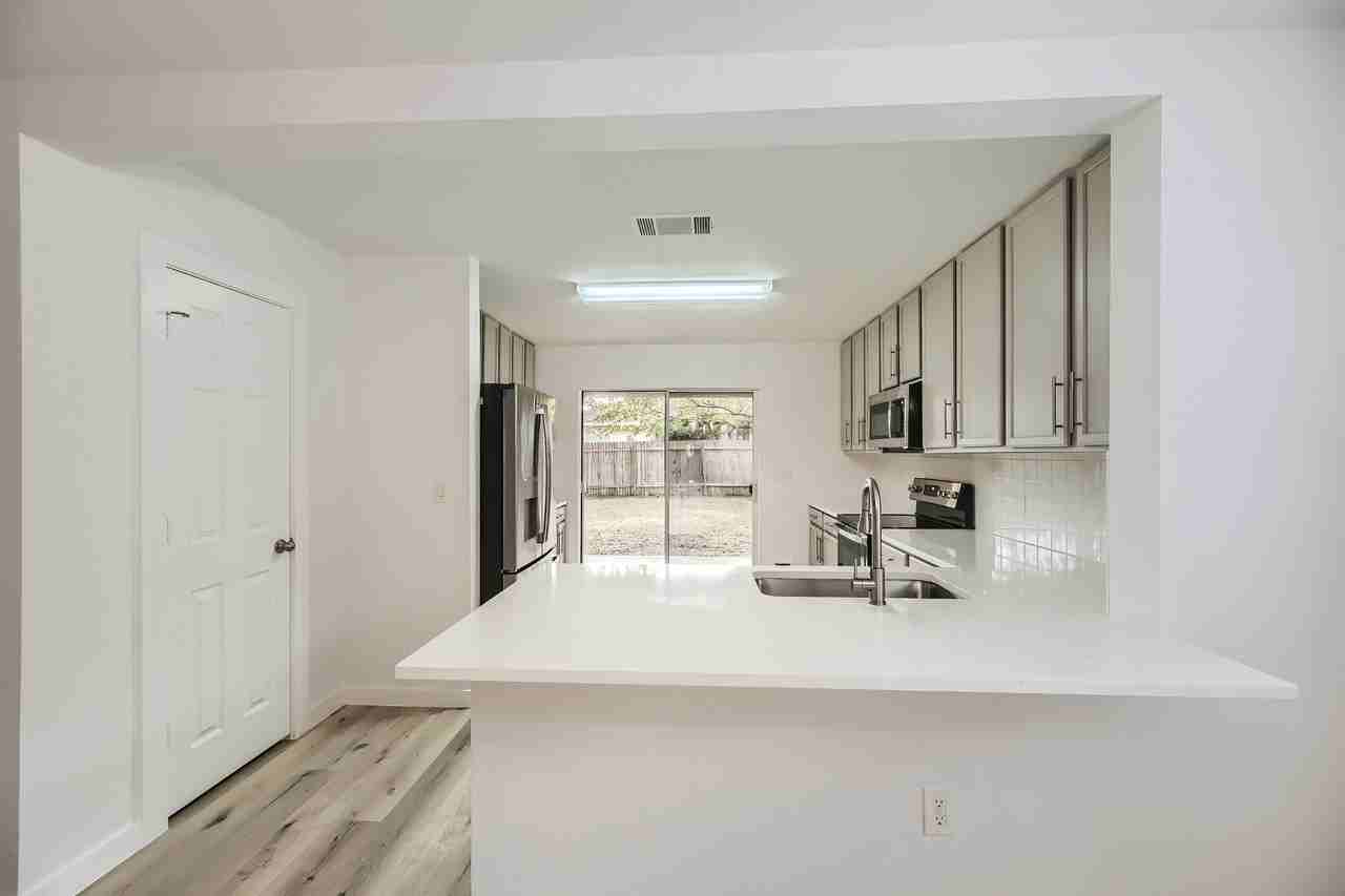 1721 Poppy Seed Ln #NA - Photo 6 of 27