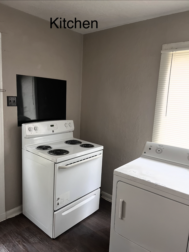 2015 9th St #NA - Photo 2 of 14