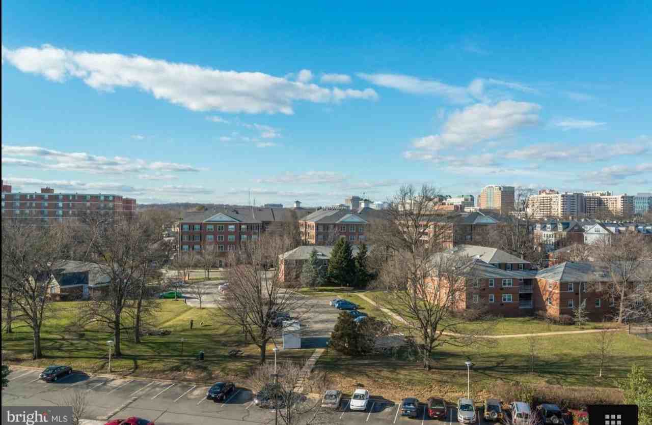 4501 Arlington Blvd #816 - Photo 6 of 18