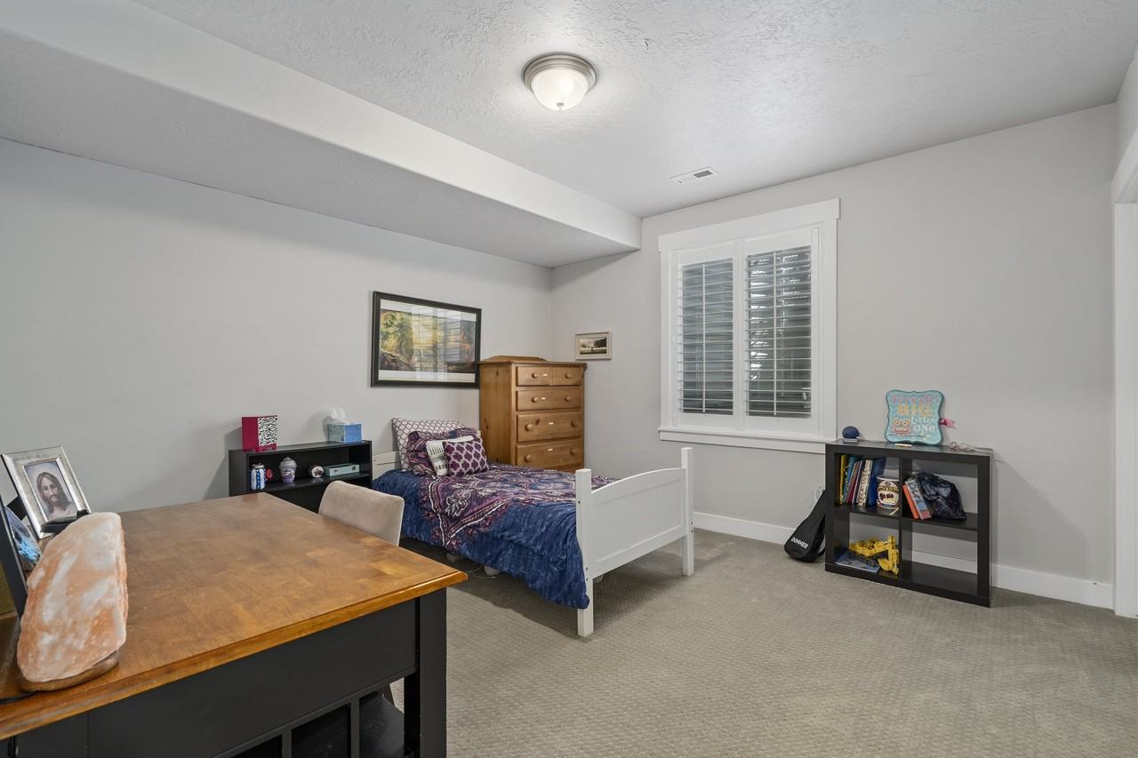 5141 W Lower Wood Ln - Photo 6 of 9