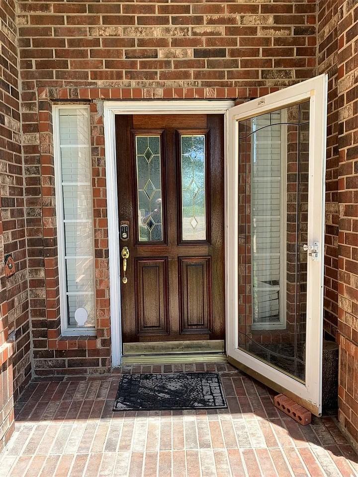 2505 Rodeo Ct - Photo 3 of 17