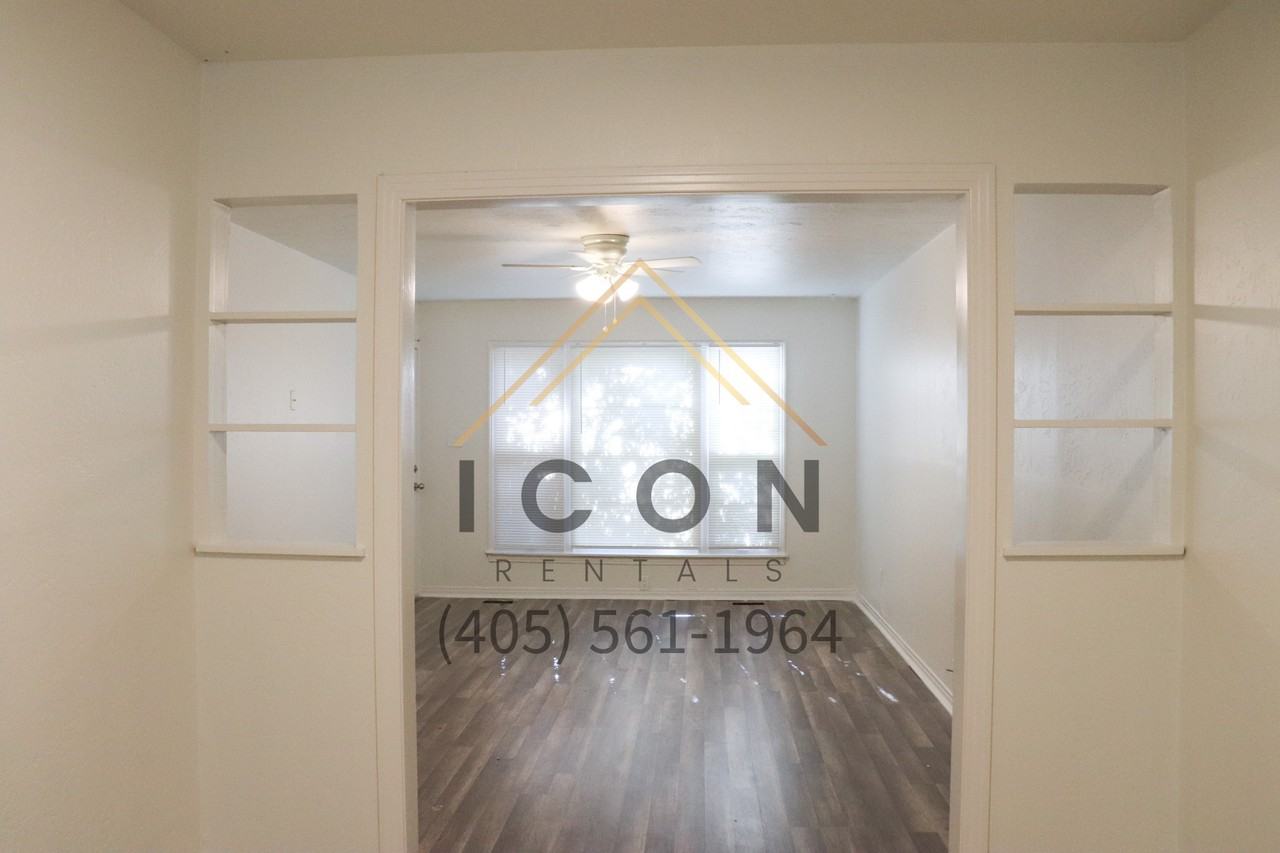 3917 Nw 24th St #1 - Photo 4 of 15