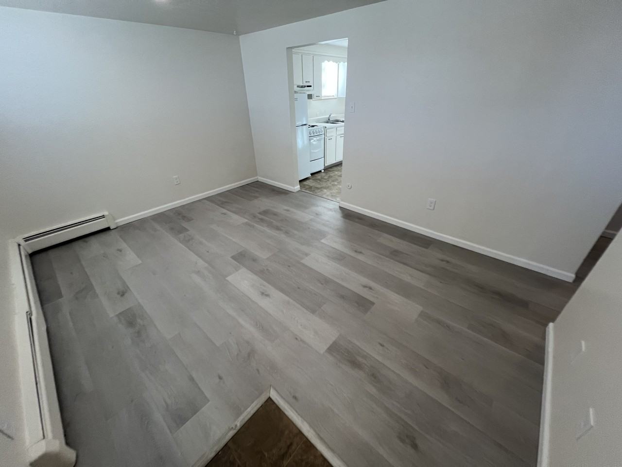 2424 W 11th St #2426 - Photo 4 of 8