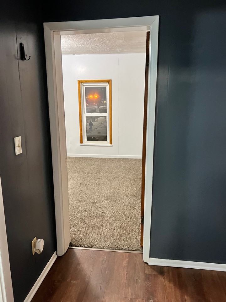 314 W Slingluff Ave #A - Photo 3 of 14