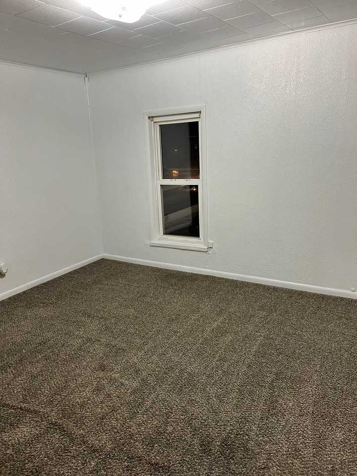 314 W Slingluff Ave #A - Photo 5 of 14