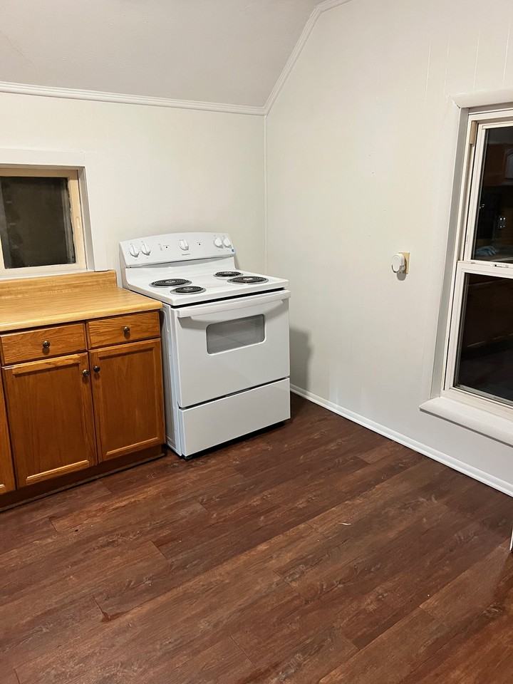 314 W Slingluff Ave #A - Photo 6 of 14