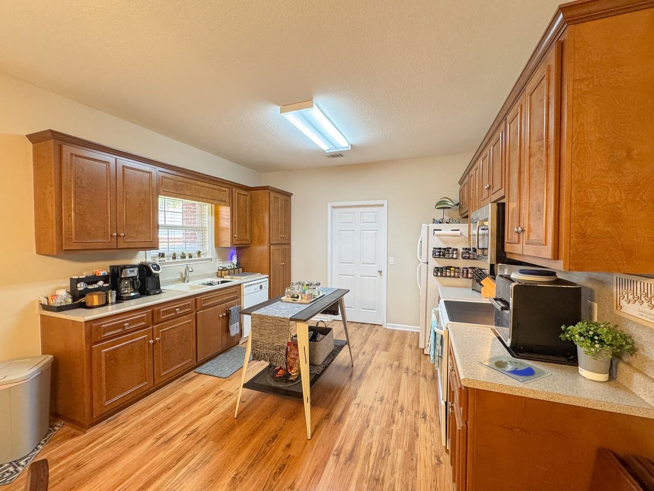 1131 Trellis Ct #1 - Photo 3 of 19