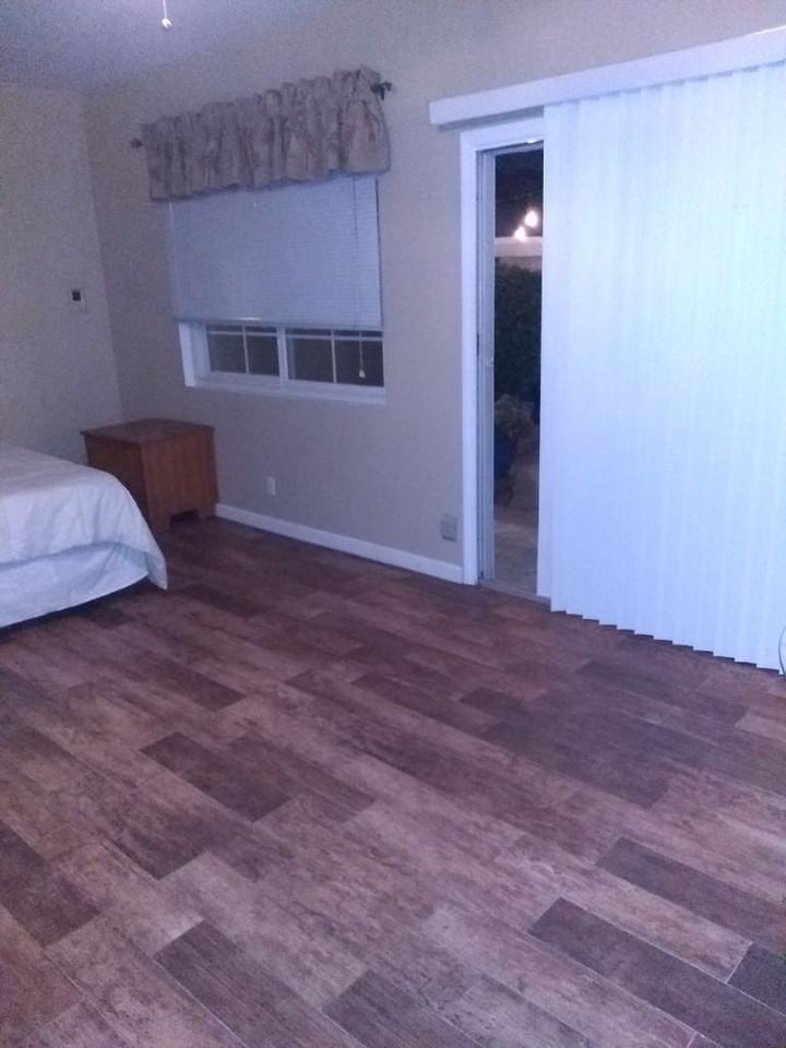 1292 North Laurel Avenue - D - Studio - Photo 7 of 14