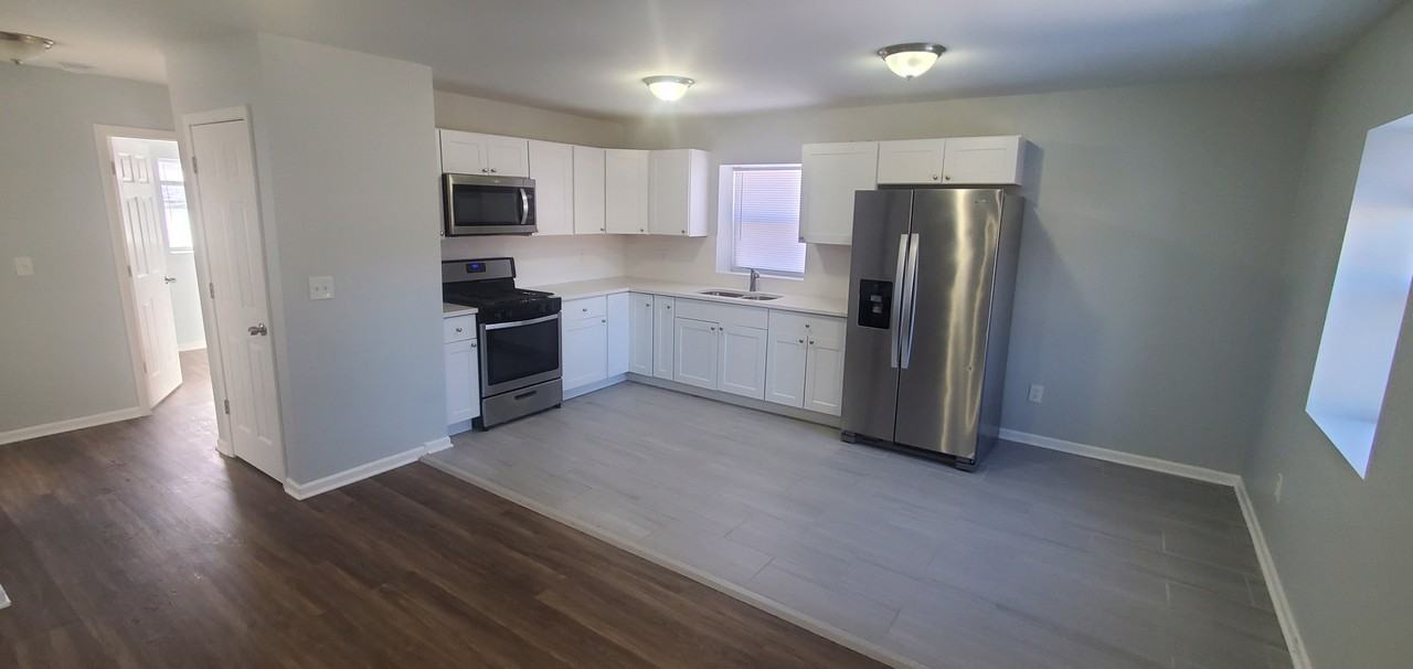 6909 Pennsylvania Street - 2 W #2W - Photo 5 of 7