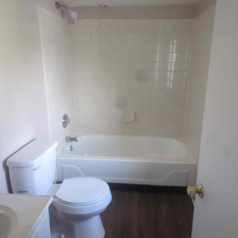 705 East 6th StreetApt 3 #3 - Photo 6 of 9