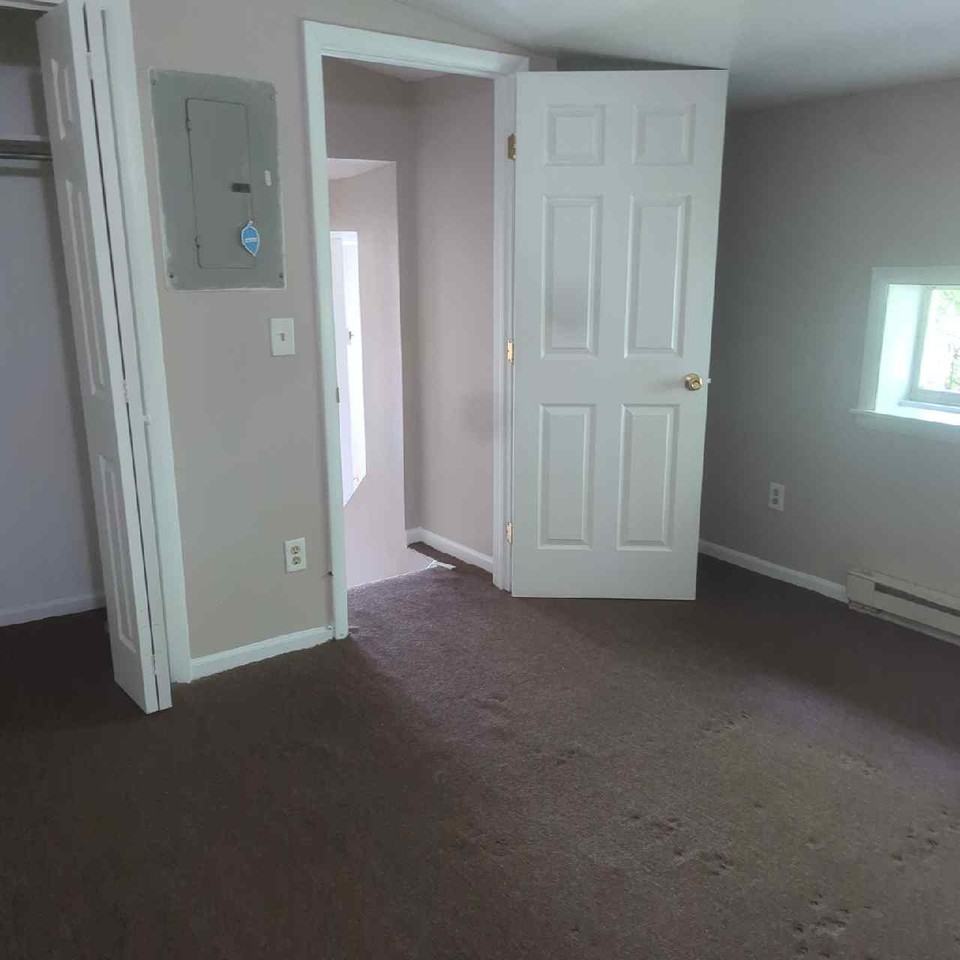 705 East 6th StreetApt 3 #3 - Photo 7 of 9