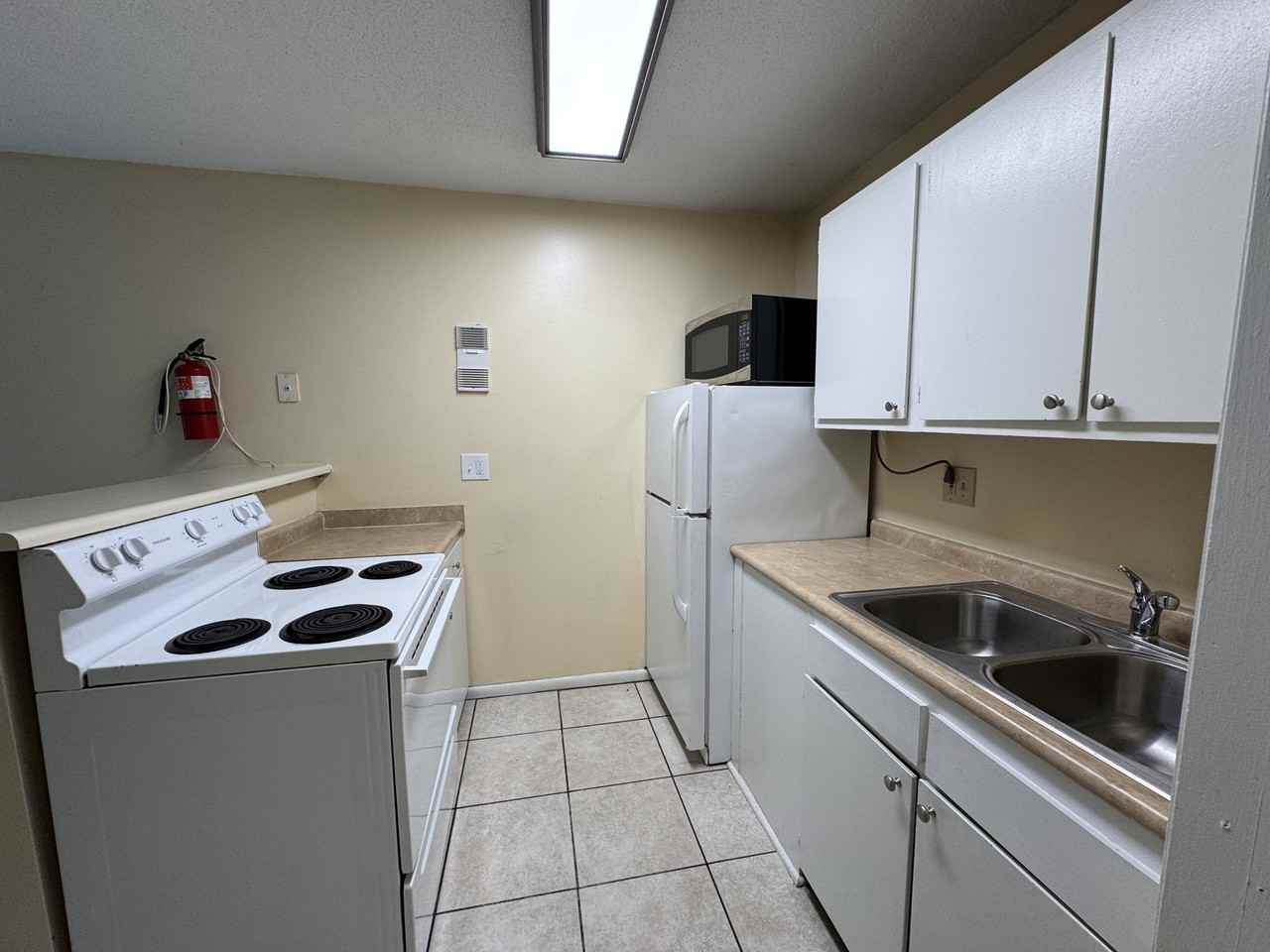 4915 Cotton Row Nw #C - Photo 4 of 11