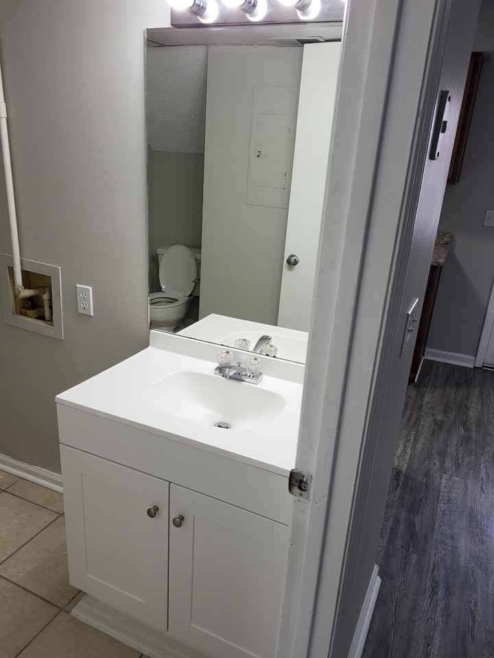 335 Churchill Dr #2 - Photo 4 of 9