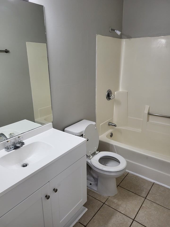 335 Churchill Dr #2 - Photo 6 of 9