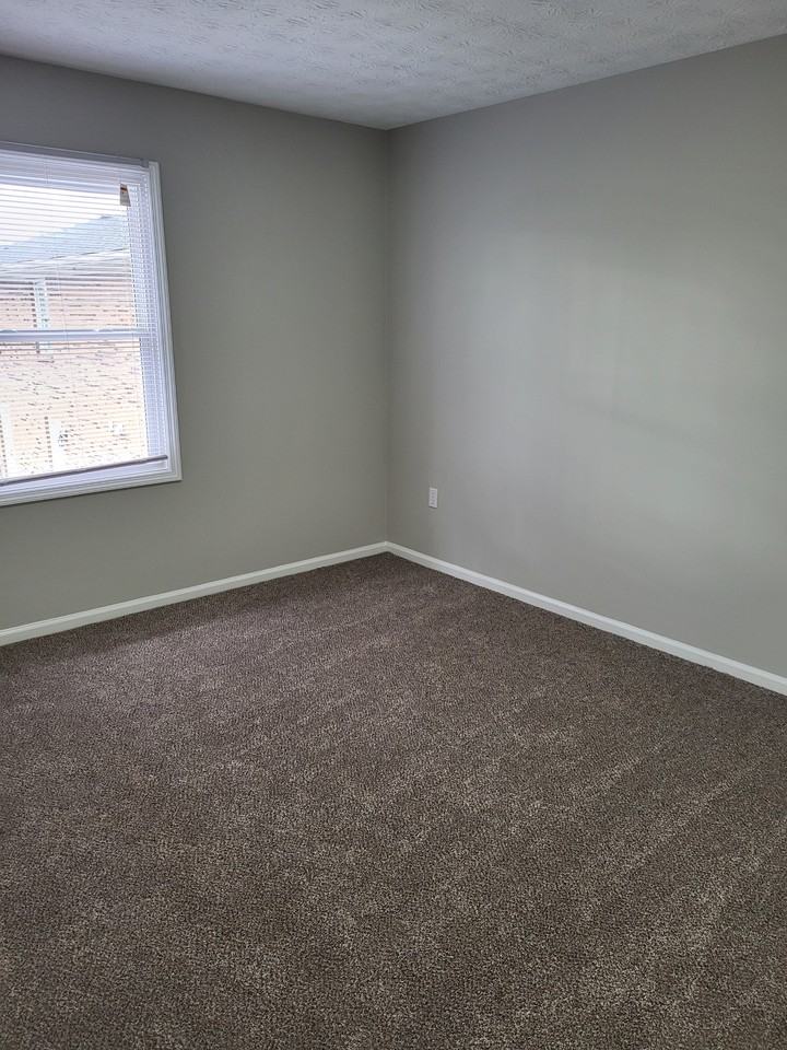 335 Churchill Dr #2 - Photo 7 of 9