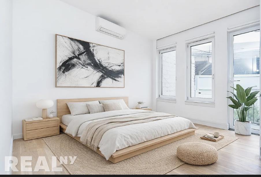 Frost St #1L - Photo 5 of 12