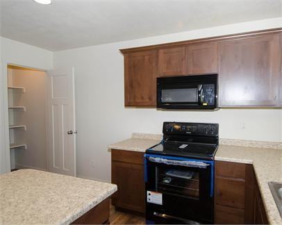 192 N 725 E #192 - Photo 4 of 32