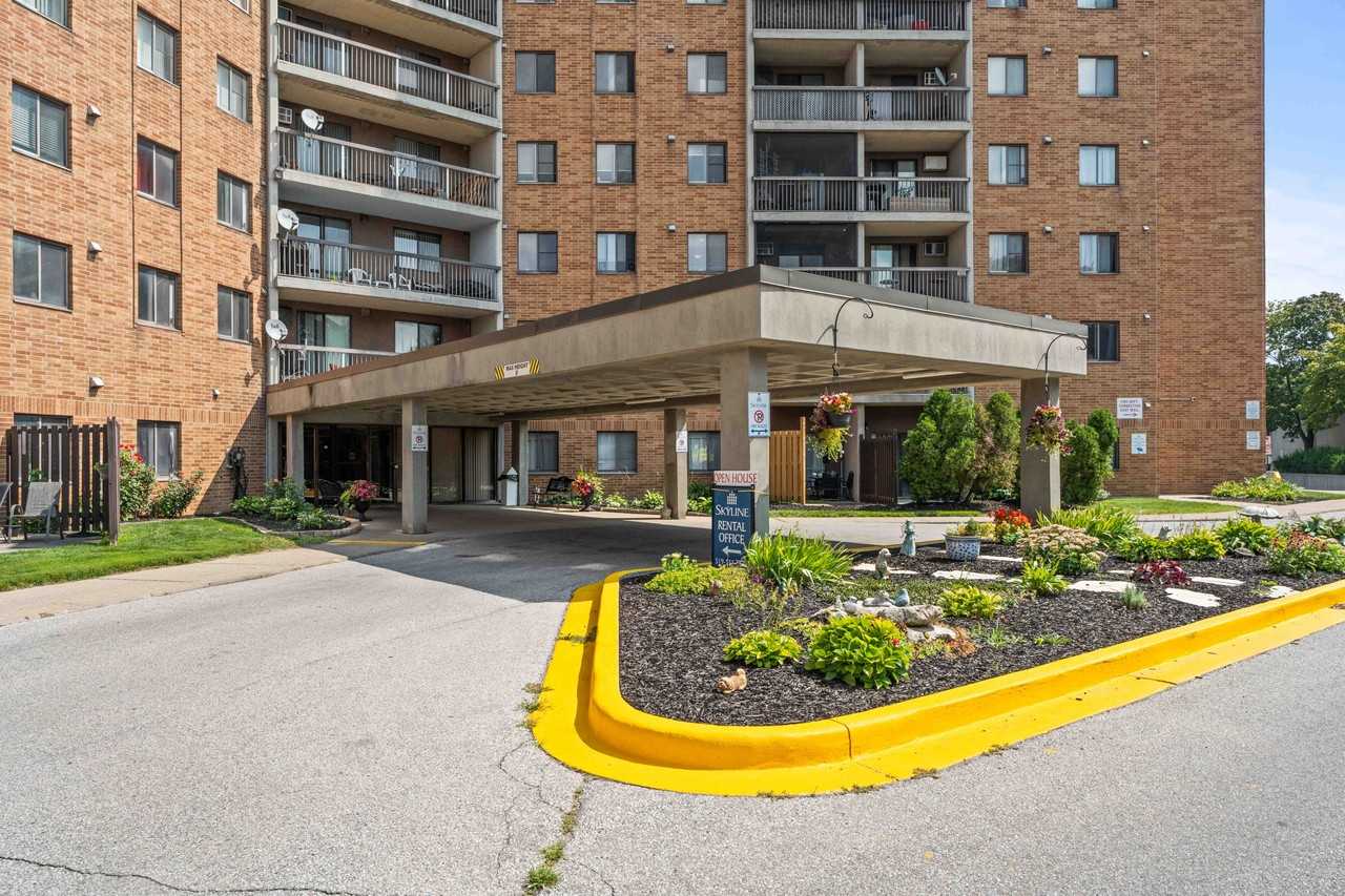 Lauzon Tower Apartments - Photo 4 of 25