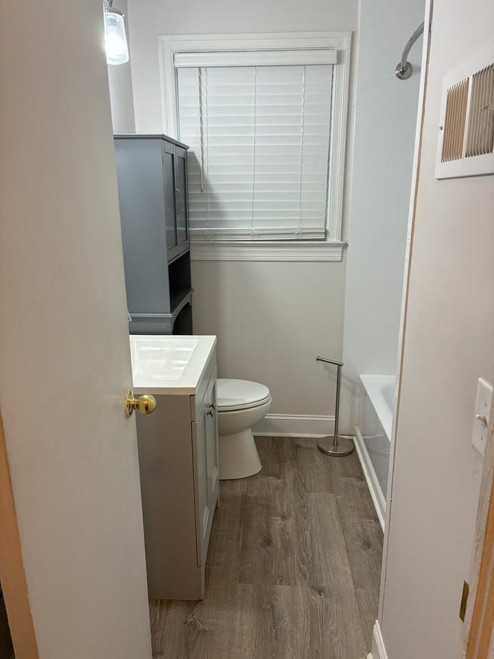 617 Holland Cir #1 - Photo 5 of 20