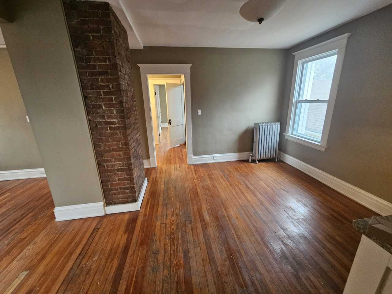 1330 Brockley Ave - Photo 6 of 22