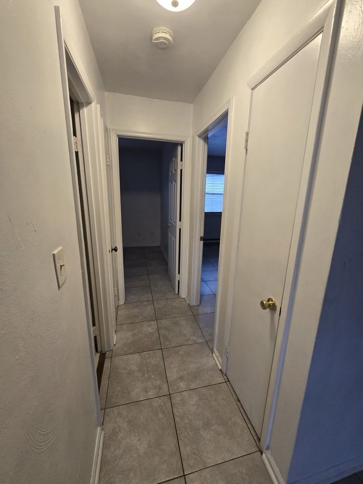 9625 Grove Ave #C - Photo 7 of 10