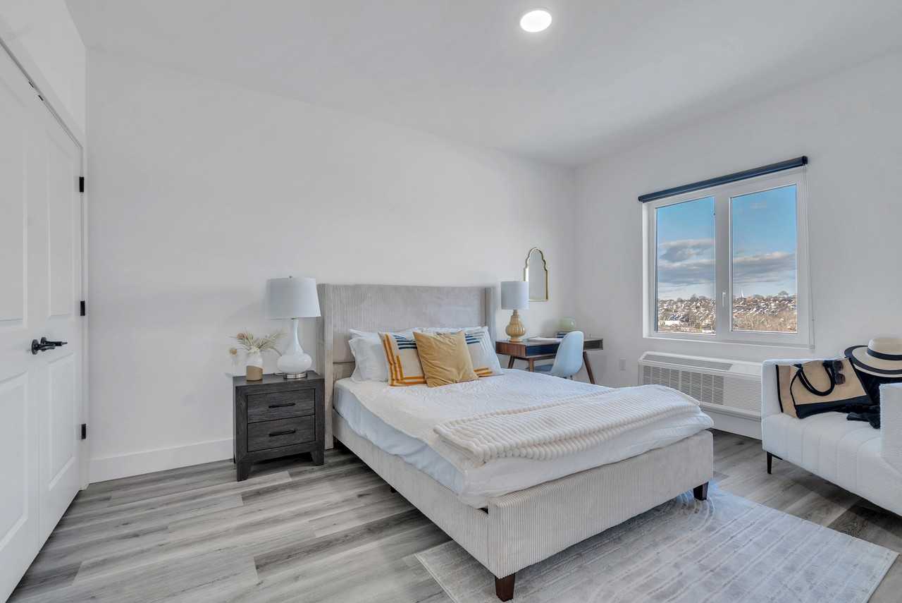 100 Washington Avenue #504 - Photo 4 of 11