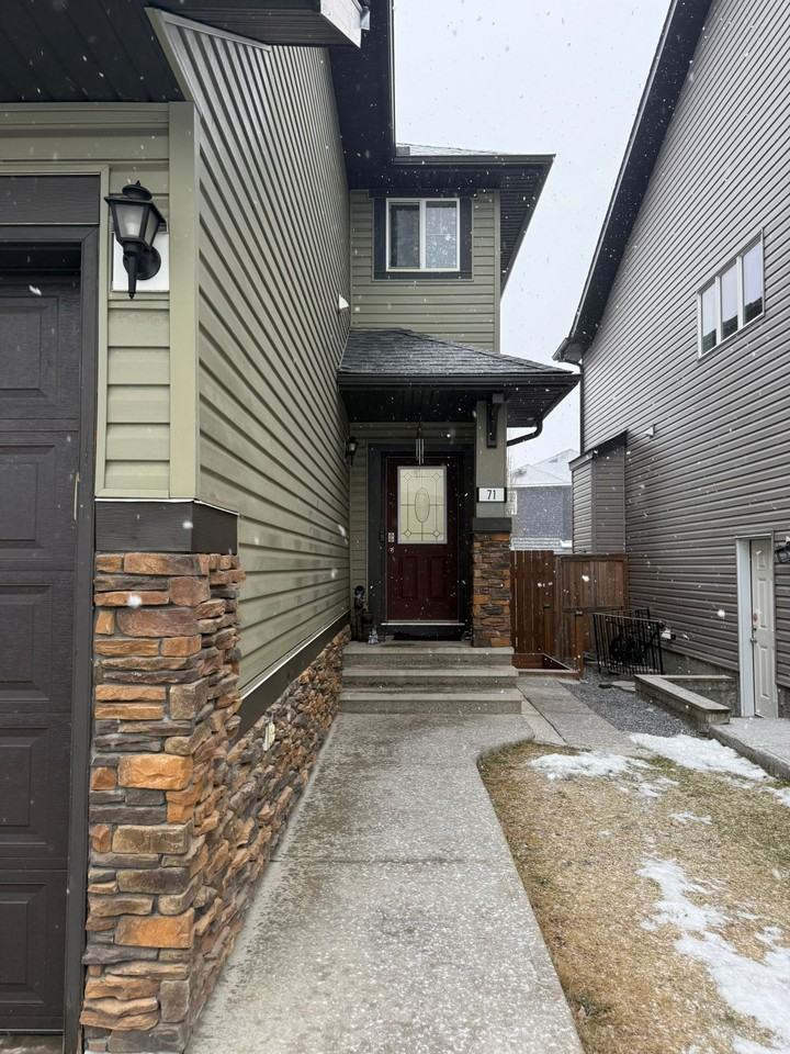 71 Skyview Shores Crt Ne - Photo 2 of 28