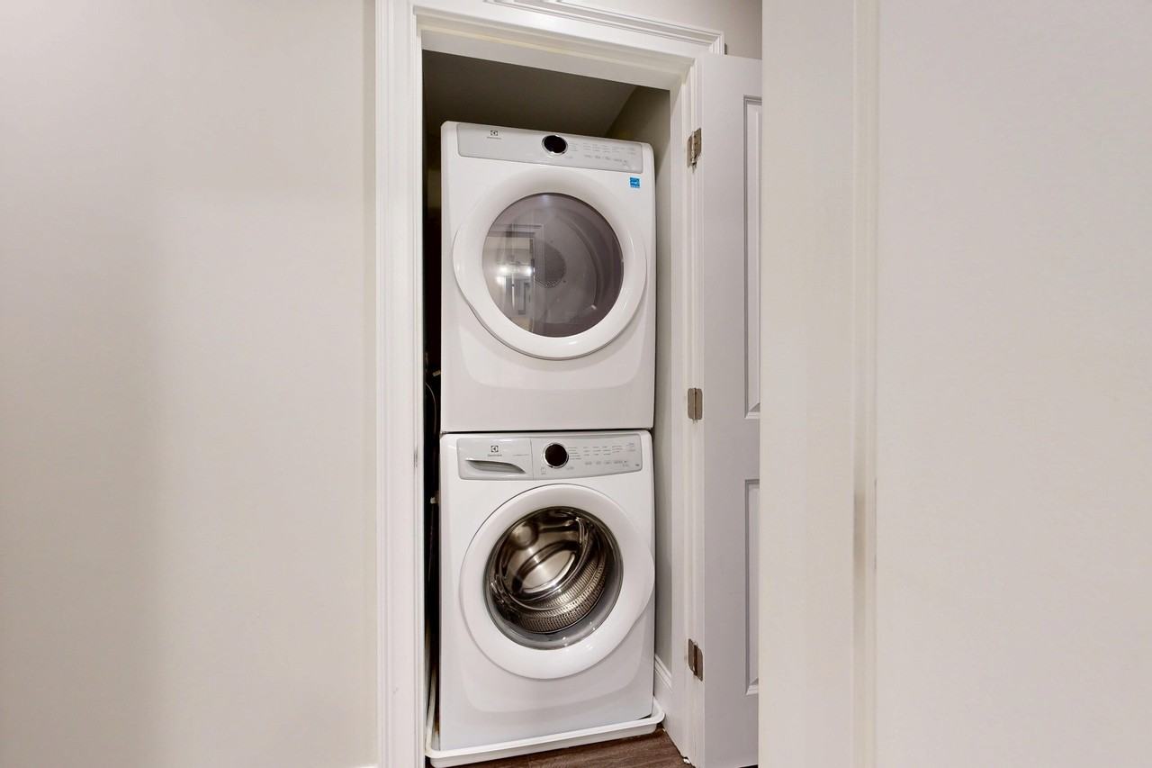 150 Cottage St #3 - Photo 5 of 30