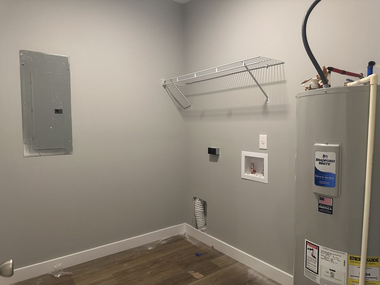 1139 W 21st St #1139 - Photo 3 of 10