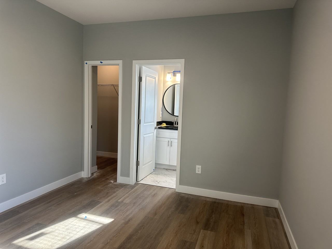 1139 W 21st St #1139 - Photo 7 of 10