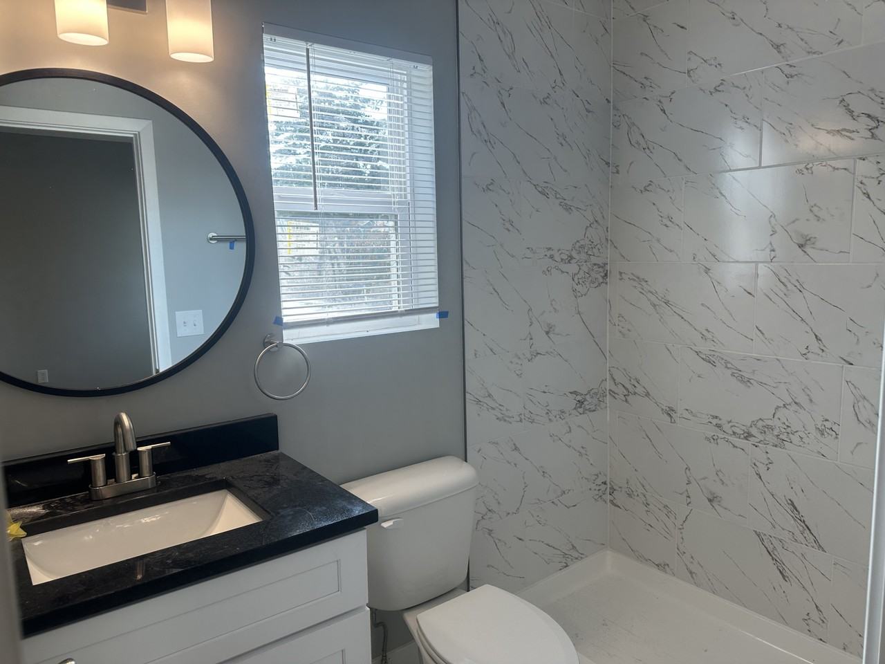 1139 W 21st St #1139 - Photo 2 of 10