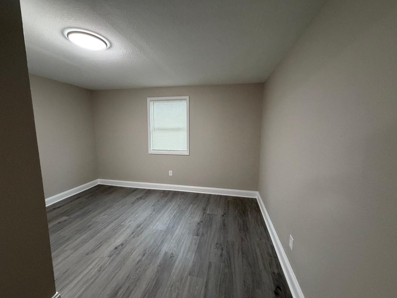 5109 Maywood Dr #1 - Photo 5 of 19