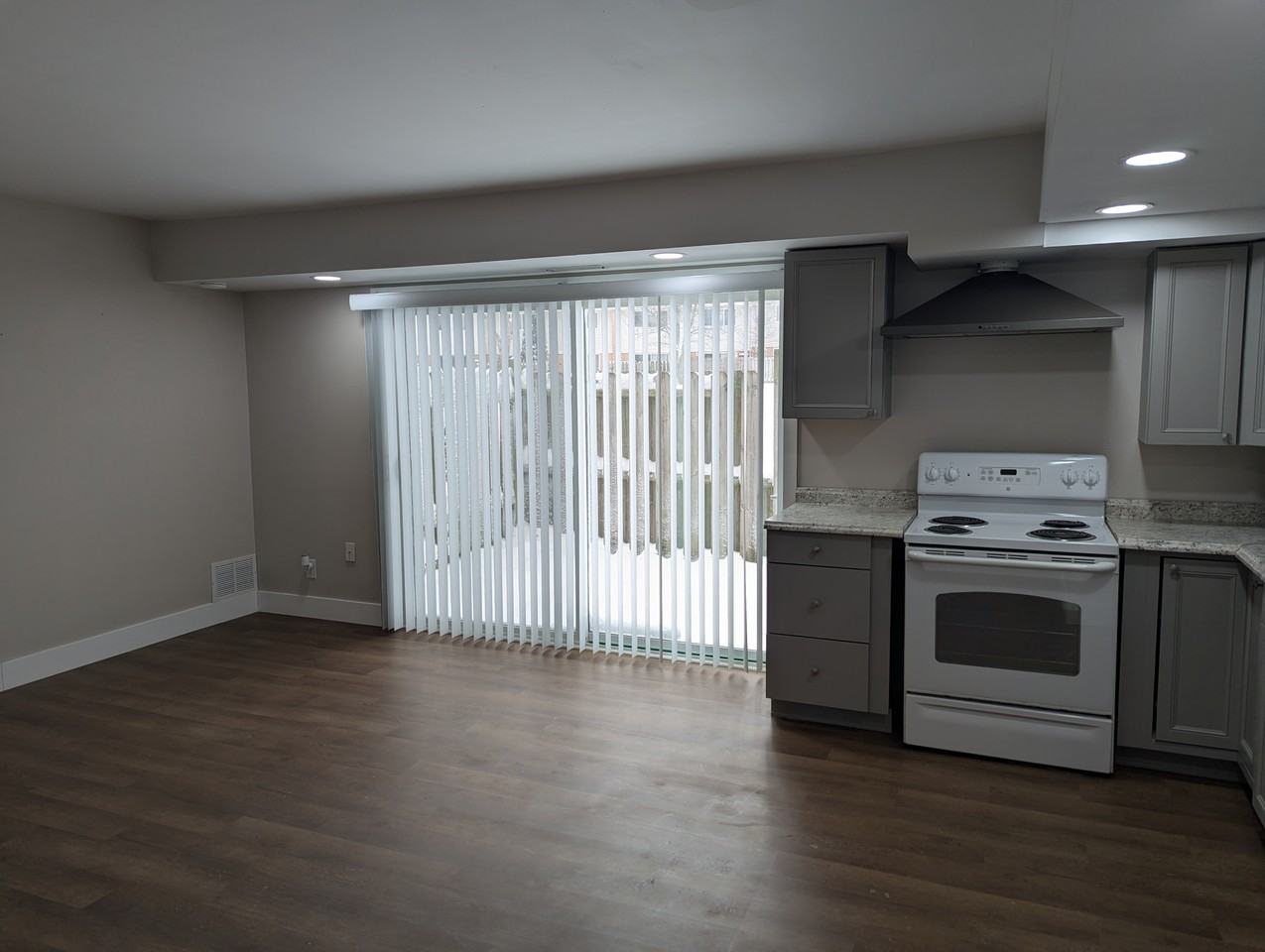 3403 Kenbrooke Ct #1 - Photo 4 of 10