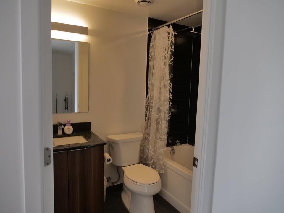 501 Yonge Street #2502 - Photo 7 of 13