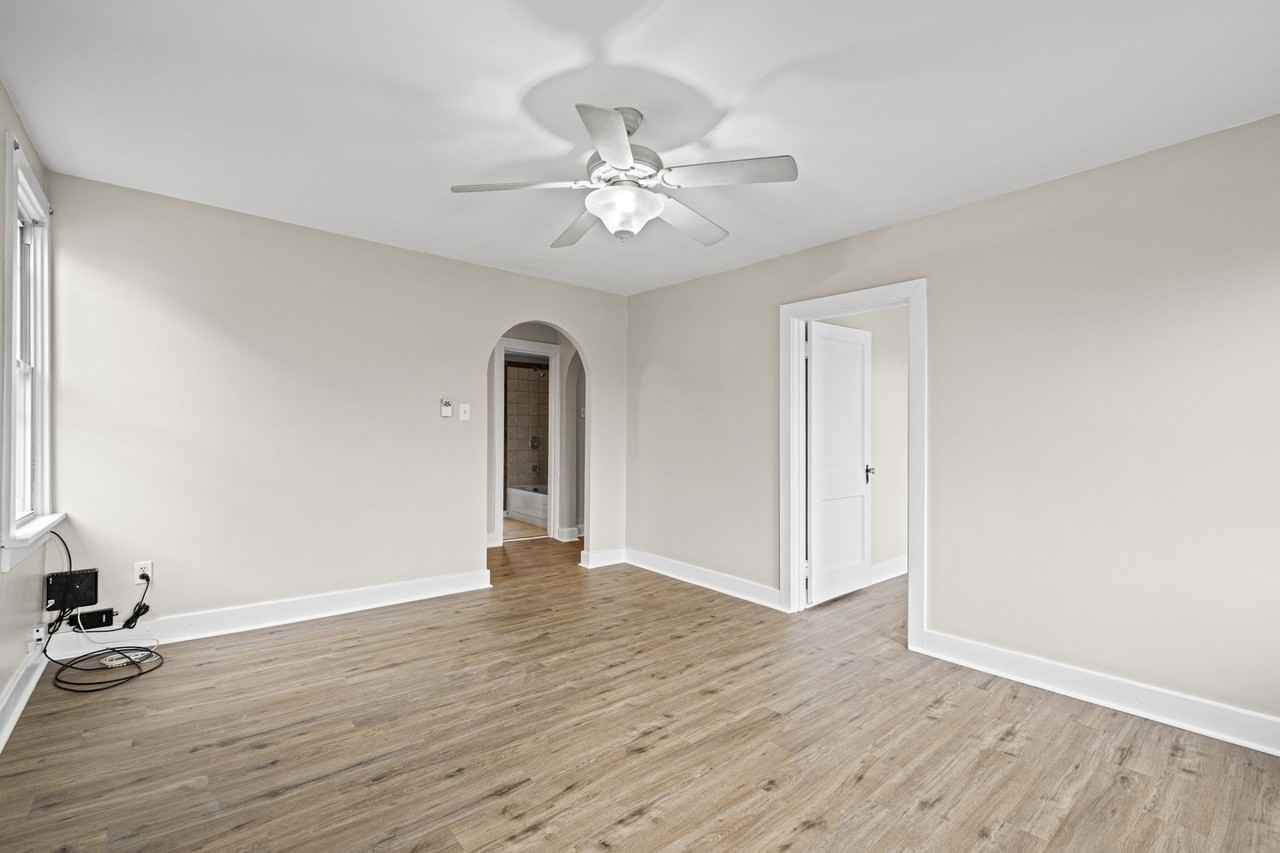 6 E Main St #D - Photo 3 of 10