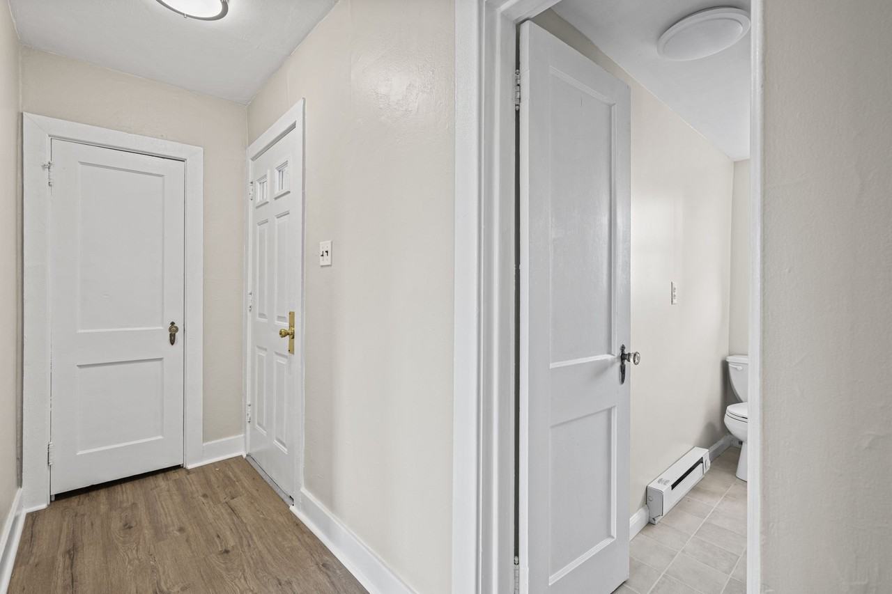 6 E Main St #D - Photo 5 of 10