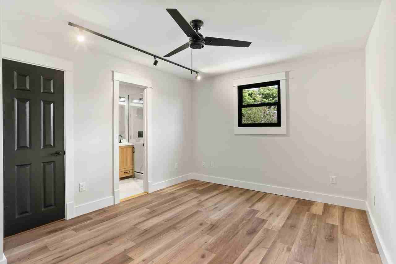 4421 4421 Burgundy - 102 #102 - Photo 6 of 11