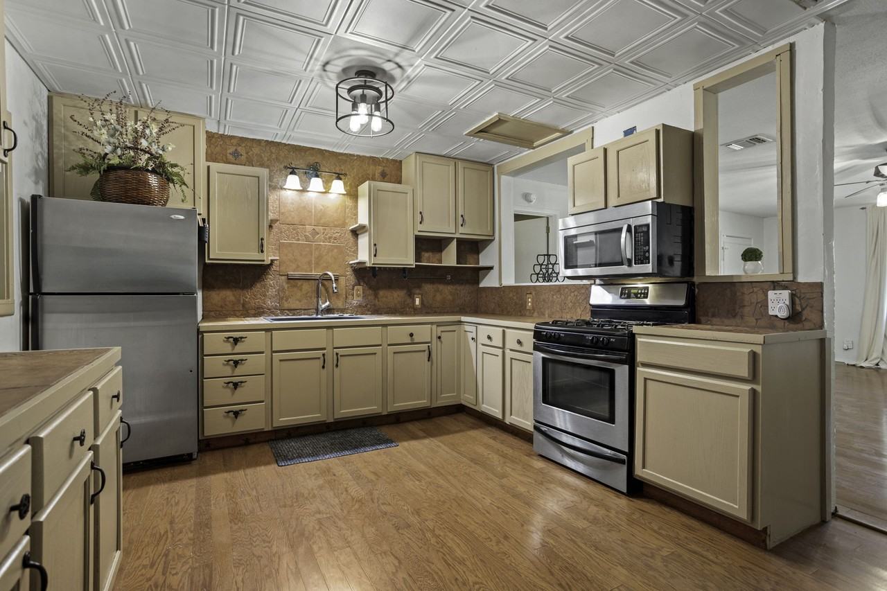 18218 Scenic Loop Rd #1 - Photo 2 of 19