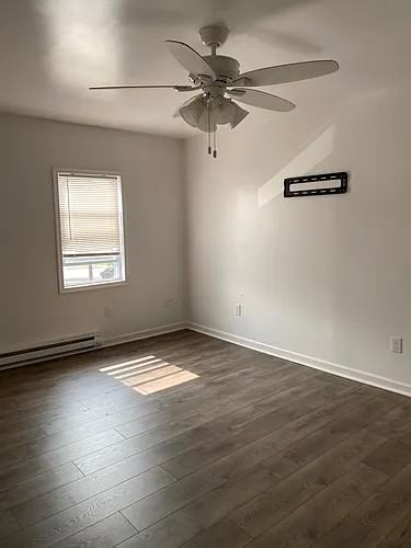 263 Market St #B - Photo 3 of 8