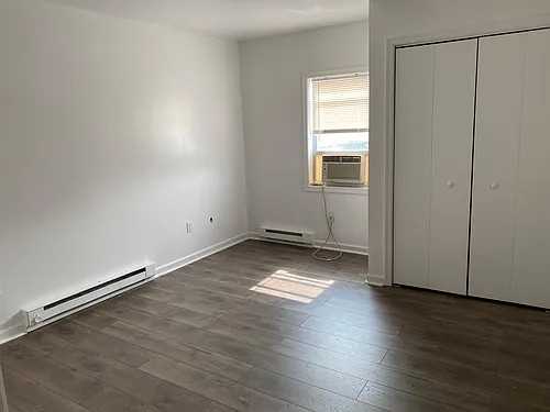 263 Market St #B - Photo 4 of 8