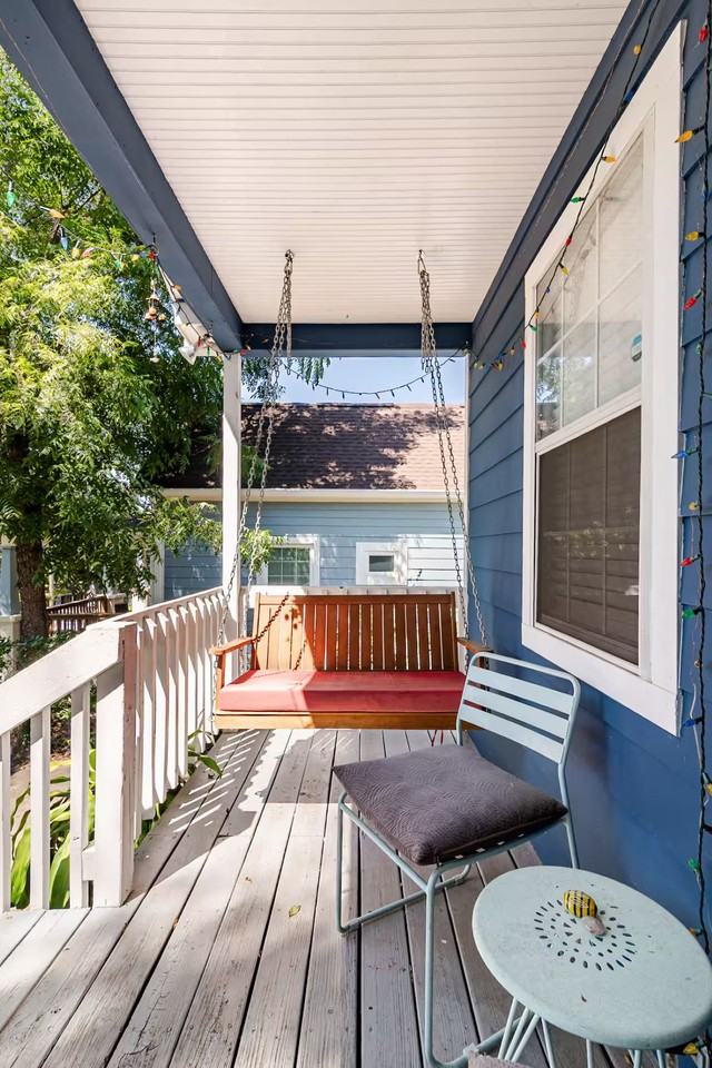 817 E 17th St #1 - Photo 2 of 43