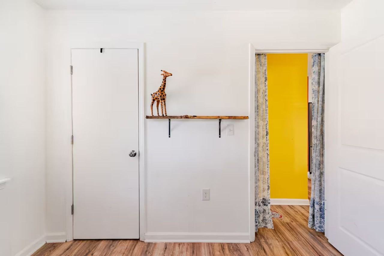 817 E 17th St #1 - Photo 5 of 43