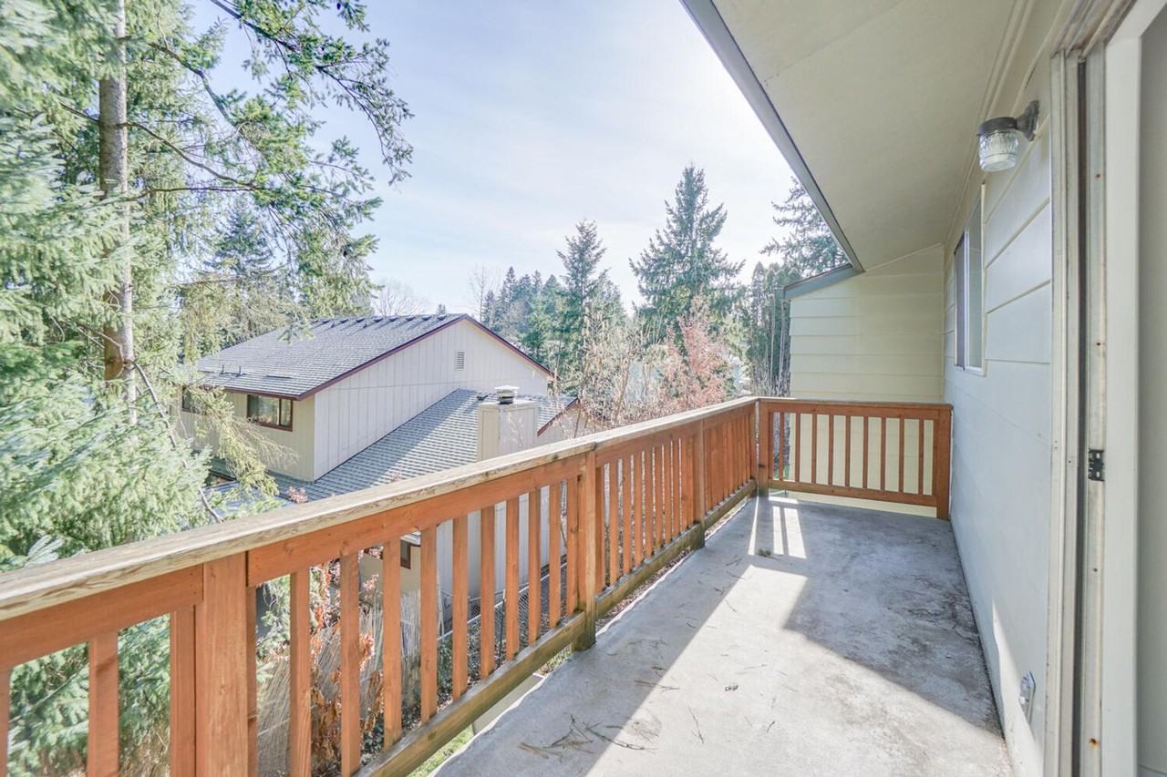 Charwin Court Apartments - Photo 7 of 33